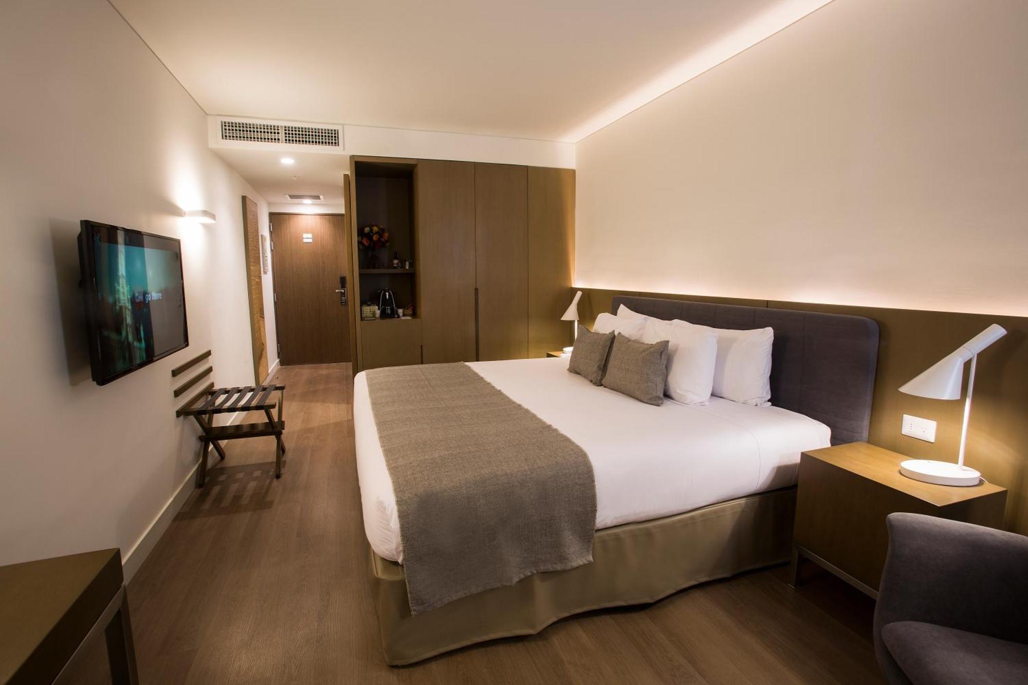 Hotel Dazzler By Wyndham San Isidro 4*